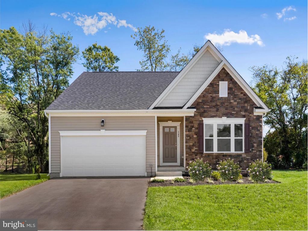 1 BOWENS RUN RD, Bealeton, VA 22712