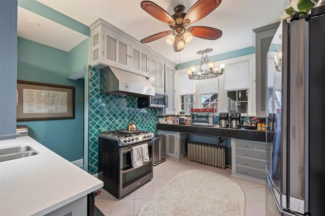 4507 Grand Avenue, Des Moines, IA 50312