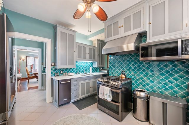 4507 Grand Avenue, Des Moines, IA 50312