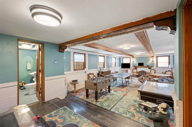 4507 Grand Avenue, Des Moines, IA 50312