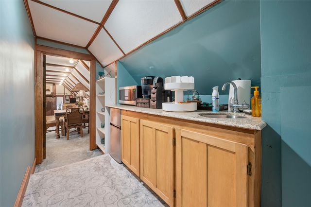 4507 Grand Avenue, Des Moines, IA 50312