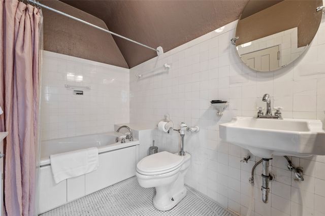 4507 Grand Avenue, Des Moines, IA 50312