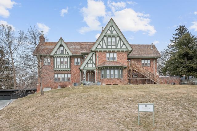 4507 Grand Avenue, Des Moines, IA 50312