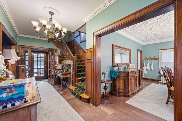 4507 Grand Avenue, Des Moines, IA 50312