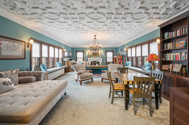 4507 Grand Avenue, Des Moines, IA 50312