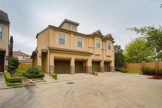 2906 Royal Oaks Crest Crest, Houston, TX 77082