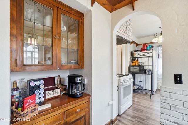 2356 Secor Road, Toledo, OH 43606