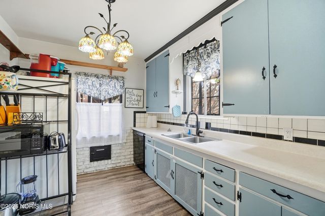 2356 Secor Road, Toledo, OH 43606