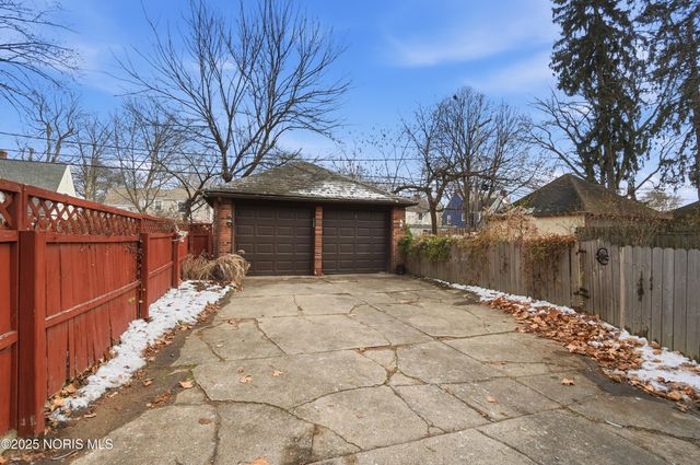 2356 Secor Road, Toledo, OH 43606