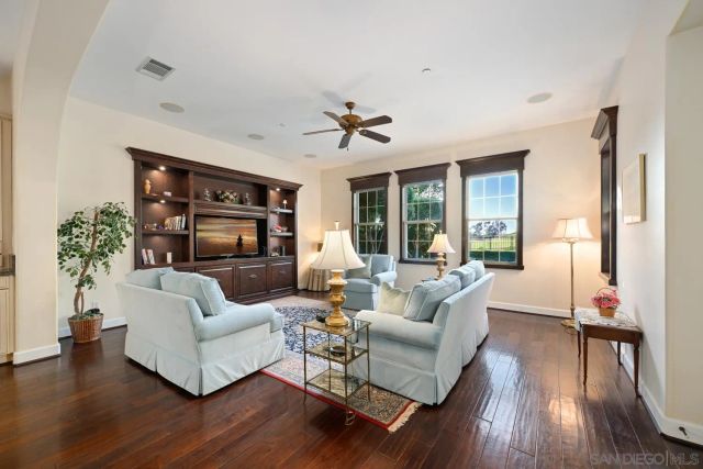 7936 Entrada De Luz W, San Diego, CA 92127