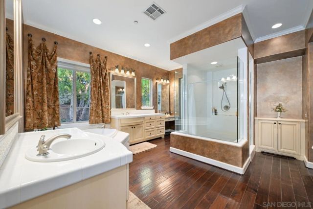 7936 Entrada De Luz W, San Diego, CA 92127