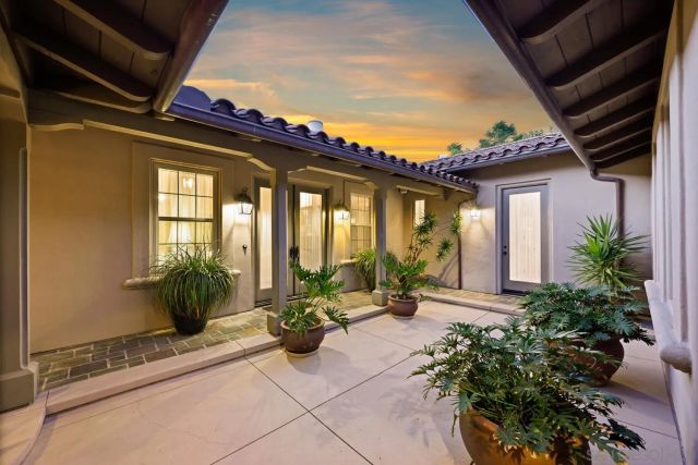 7936 Entrada De Luz W, San Diego, CA 92127