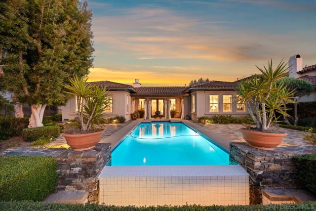 7936 Entrada De Luz W, San Diego, CA 92127