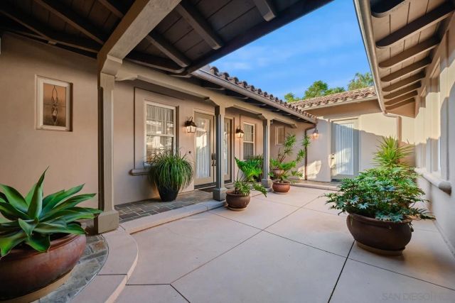 7936 Entrada De Luz W, San Diego, CA 92127
