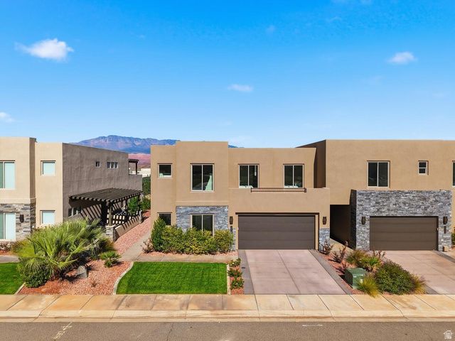5038 W HONANI PATH, Hurricane, UT 84737