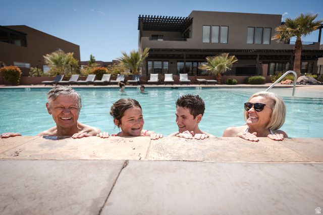 5038 W HONANI PATH, Hurricane, UT 84737