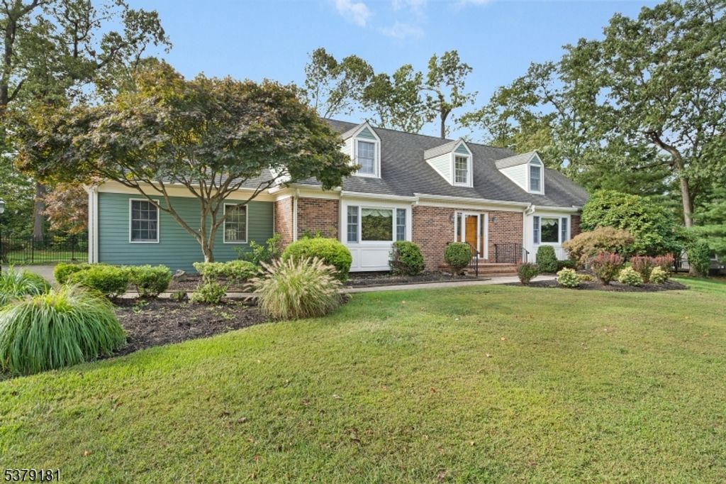 182 Rock Rd West, Green Brook Twp., NJ 08812