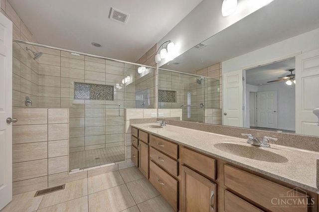5379 Rentschler Estates Drive, Fairfield Twp, OH 45011