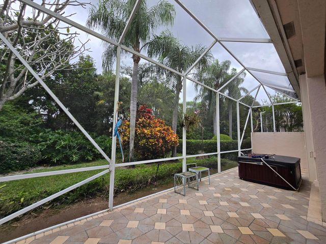 6846 Fairway Lakes Drive, Boynton Beach, FL 33472