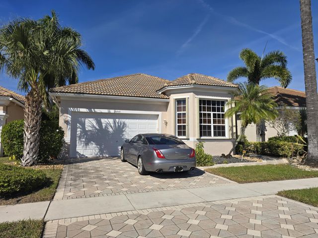 6846 Fairway Lakes Drive, Boynton Beach, FL 33472