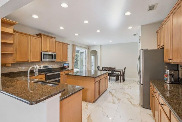 7408 WINDING LAKE CIRCLE, Oviedo, FL 32765