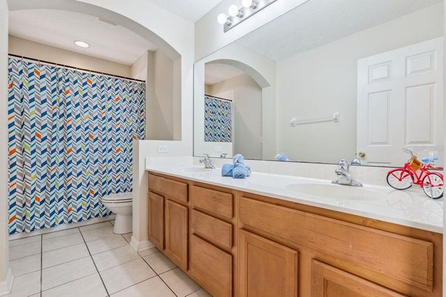 7408 WINDING LAKE CIRCLE, Oviedo, FL 32765