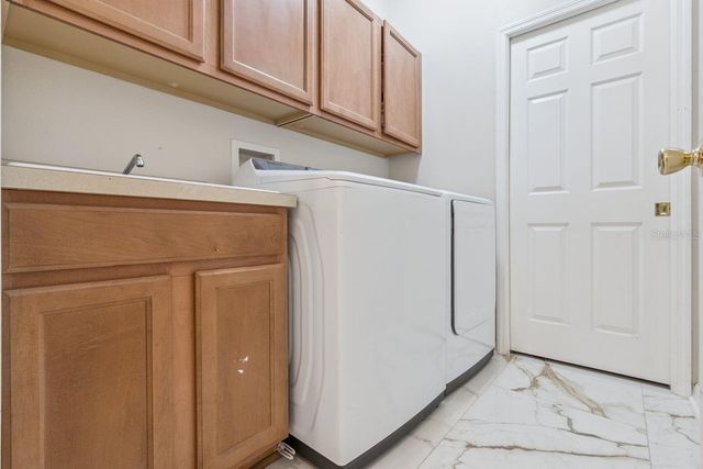 7408 WINDING LAKE CIRCLE, Oviedo, FL 32765