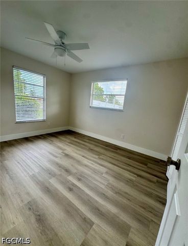 2200 51st TER SW, Naples, FL 34116