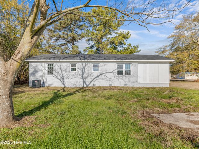 2685 Railroad Street, Farmville, NC 27828