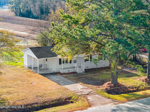 2685 Railroad Street, Farmville, NC 27828