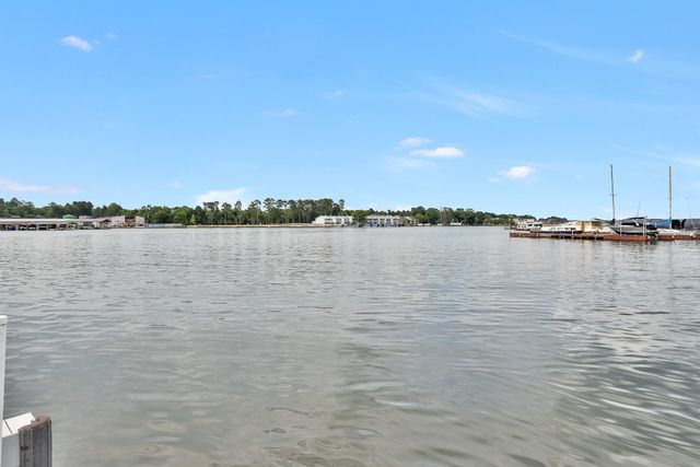 168 Lake Point C103 Boulevard, Conroe, TX 77356