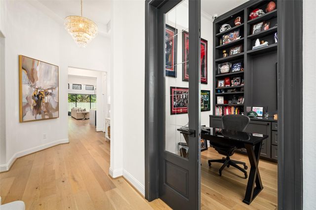 60 Venetia Grove Drive, Tomball, TX 77375