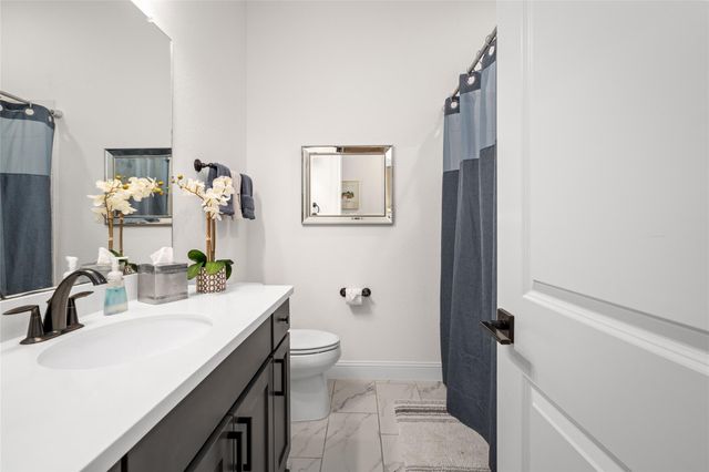 60 Venetia Grove Drive, Tomball, TX 77375