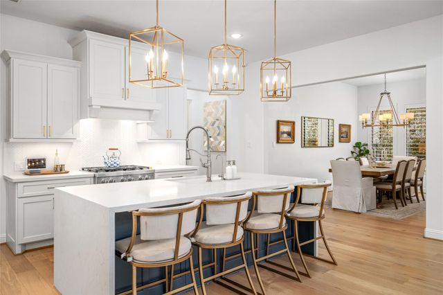 60 Venetia Grove Drive, Tomball, TX 77375