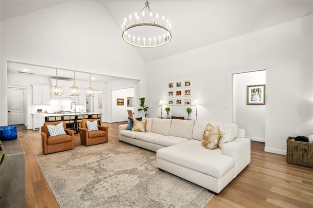 60 Venetia Grove Drive, Tomball, TX 77375