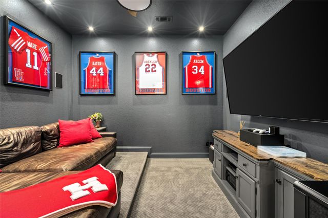 60 Venetia Grove Drive, Tomball, TX 77375