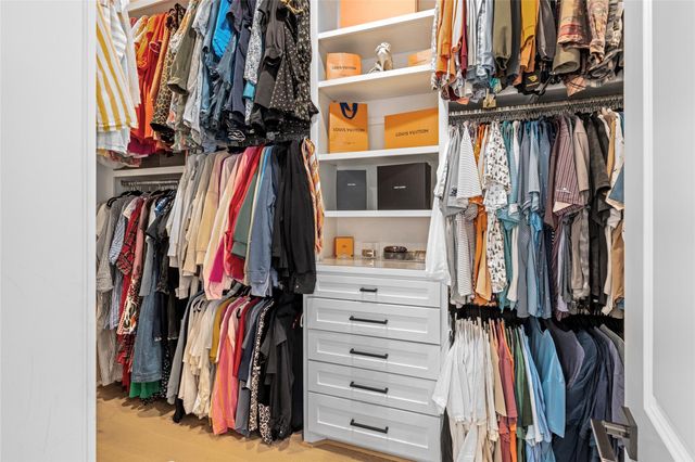 60 Venetia Grove Drive, Tomball, TX 77375