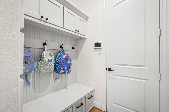 60 Venetia Grove Drive, Tomball, TX 77375