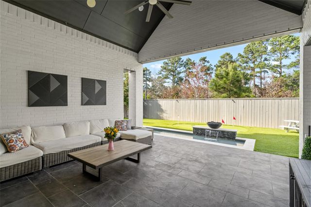 60 Venetia Grove Drive, Tomball, TX 77375