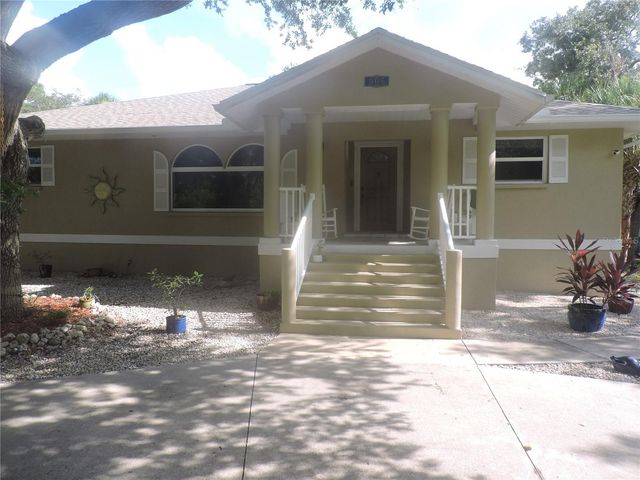 905 COLONIAL ROAD, Venice, FL 34293