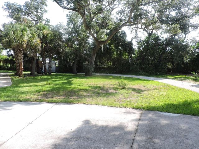 905 COLONIAL ROAD, Venice, FL 34293
