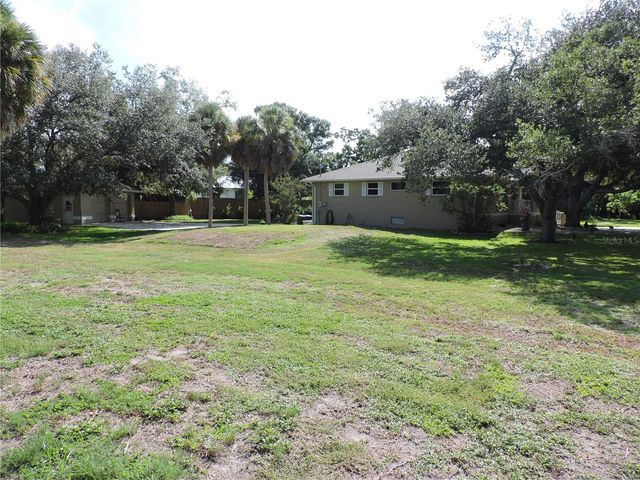 905 COLONIAL ROAD, Venice, FL 34293
