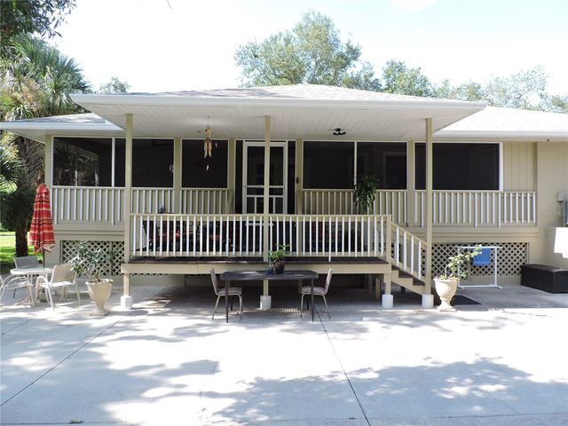 905 COLONIAL ROAD, Venice, FL 34293