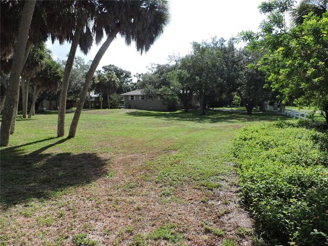905 COLONIAL ROAD, Venice, FL 34293