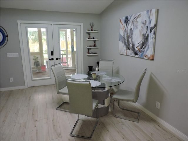 905 COLONIAL ROAD, Venice, FL 34293