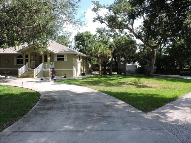 905 COLONIAL ROAD, Venice, FL 34293