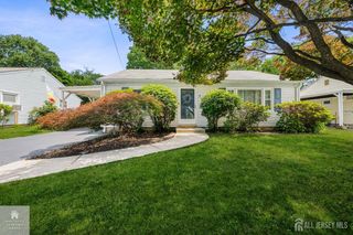 7 Pierrepont Avenue, Middlesex, NJ 08846
