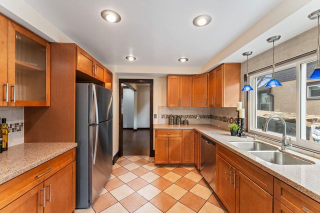 369 View Street, Saint Paul, MN 55102