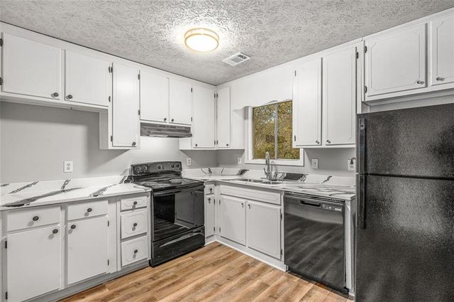 279 Allison Court, Riverdale, GA 30274