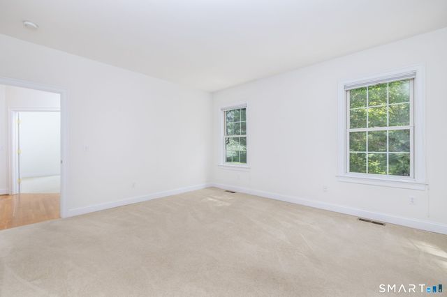 9 Ashton Circle, Simsbury, CT 06070